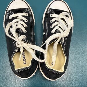 Converse Chuck Taylor Low Top Little Kid Shoes - Black and White Sneakers